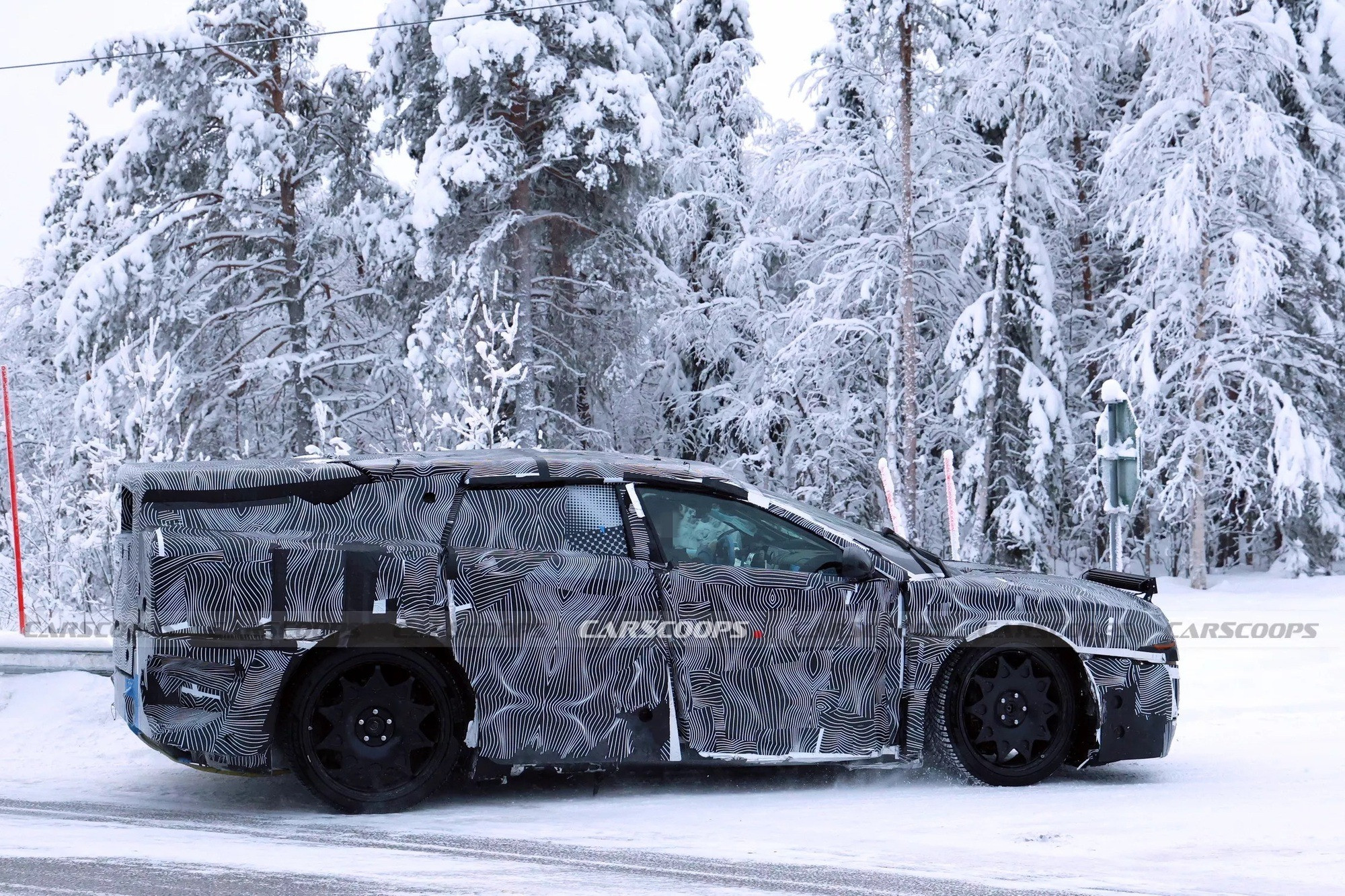 ferrari luce 4 shproshots 1771500183666 17715001839781961956295