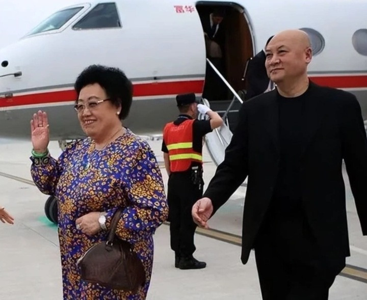 Hôn nhân 3 thập kỷ viên mãn của 'Đường Tăng' Trì Trọng Thụy và bà xã tỷ phú - 2