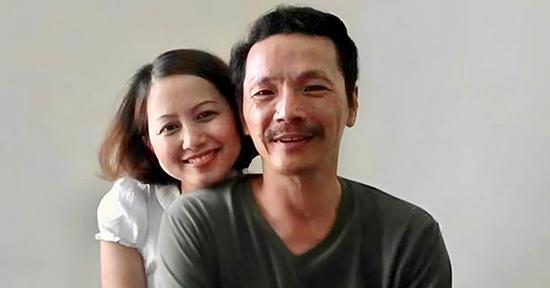 NSND có biệt danh 'ông bố quốc dân' VTV xúc động vì hành động của vợ kém 10 tuổi