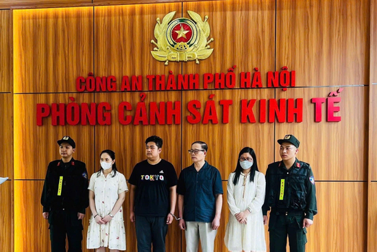 Ông Vũ Minh Châu và con trai bị khởi tố: Bảo Tín Minh Châu lên tiếng