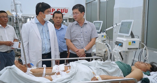 Vụ xe khách lao xuống vực: 'Nghe tài xế hô lớn mất phanh, không ai kịp trở tay'