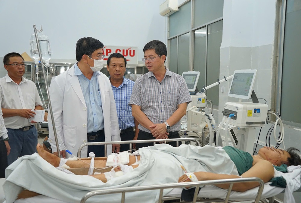 Danh tính 4 nạn nhân tử vong trong vụ xe khách lao xuống vực ở Lâm Đồng.jpg