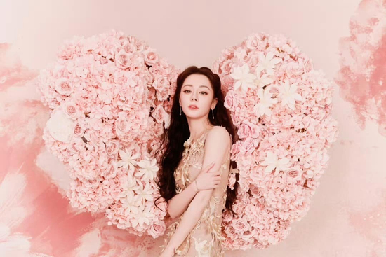 Trúng số độc đắc vào đúng 2 ngày liên tiếp (8/4-9/4), 3 con giáp may mắn ập xuống đầu, vàng bạc chất đầy két