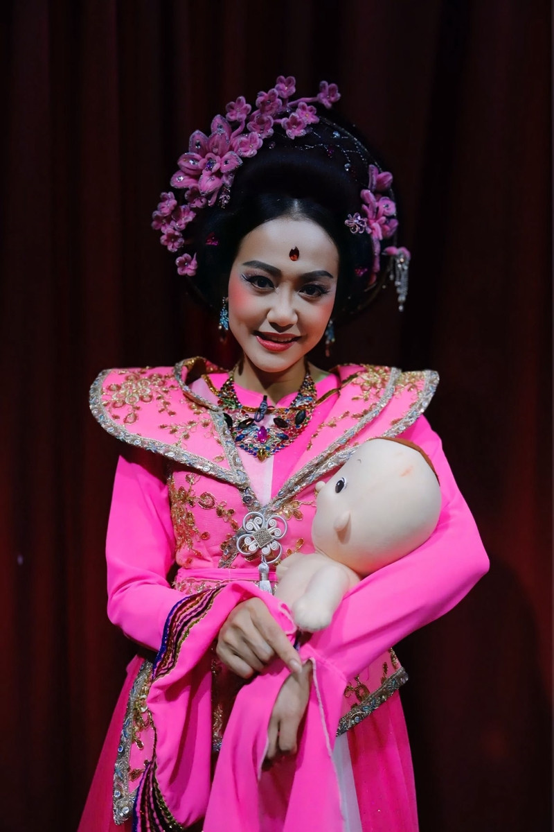 hong anh 010 1983.jpg