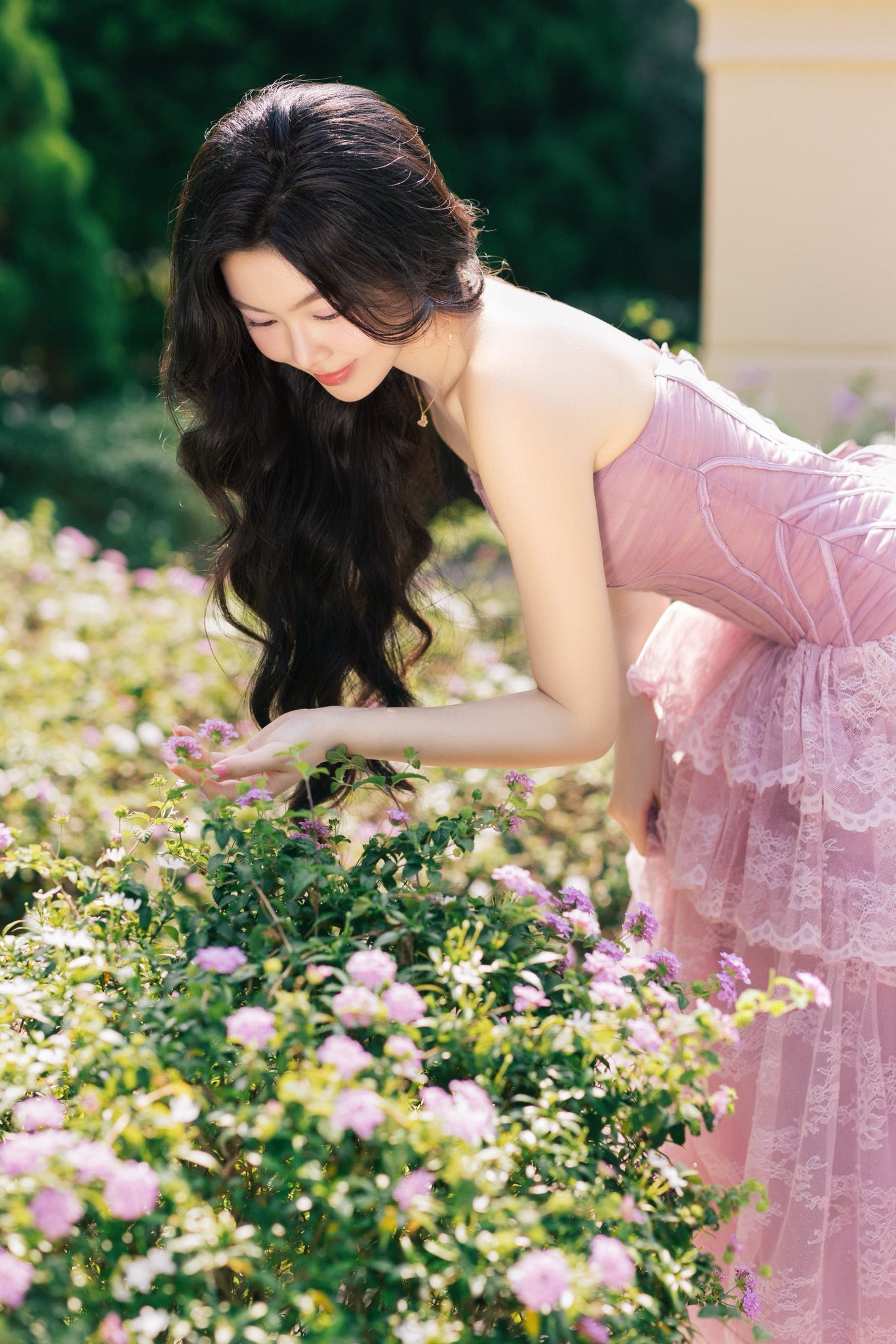 Lọ Lem 20 tuổi nhà MC Quyền Linh: Vẻ đẹp nàng thơ và cuộc sống hiện tại - Ảnh 7.