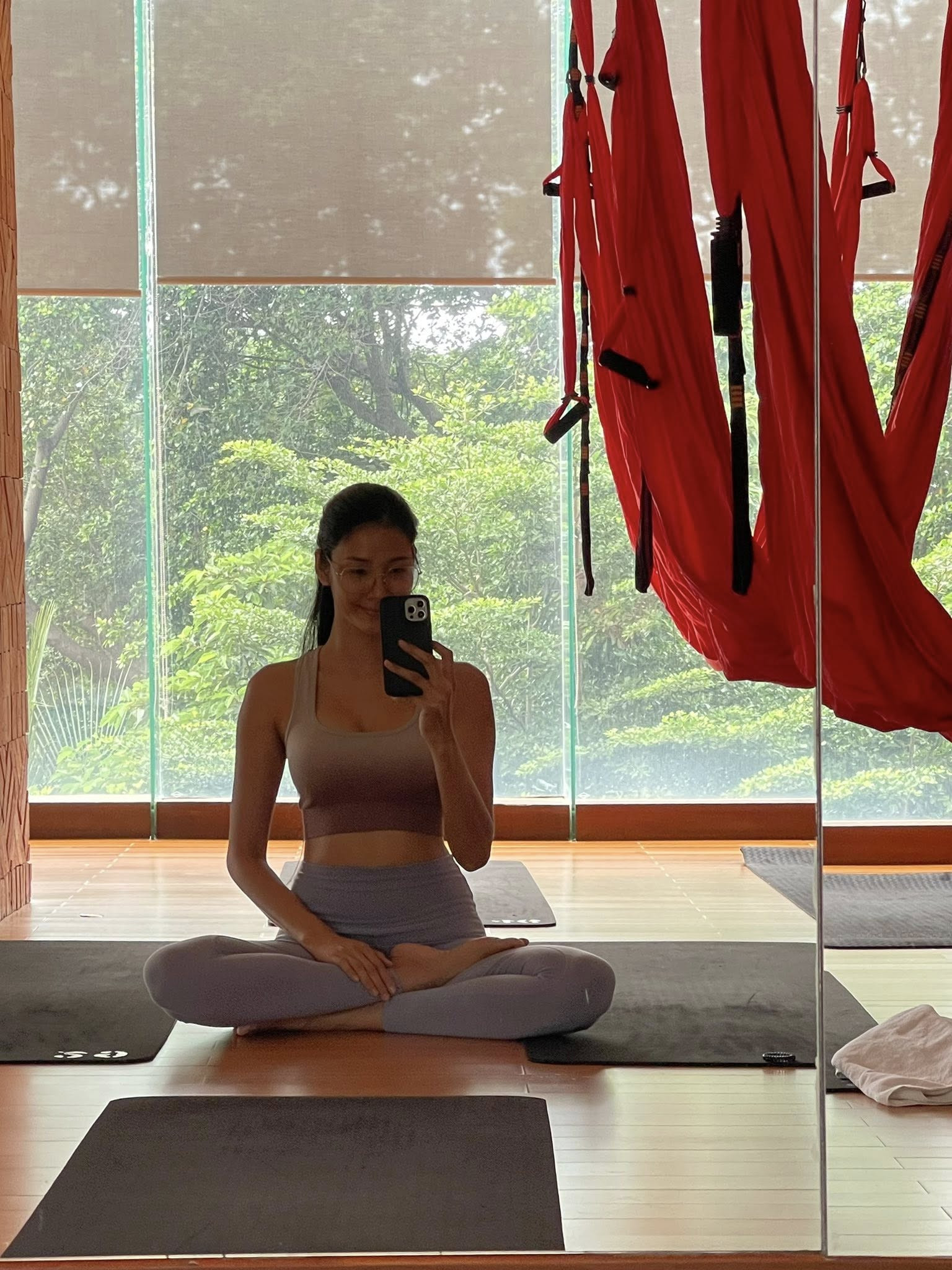 Á hậu quê Thanh Hóa vừa đăng ký casting Victoria's Secret có sắc vóc ra sao?插图2 Á hậu Hoàng Thùy vừa đăng ký casting Victoria's Secret có sắc vóc ra sao? - Ảnh 4.