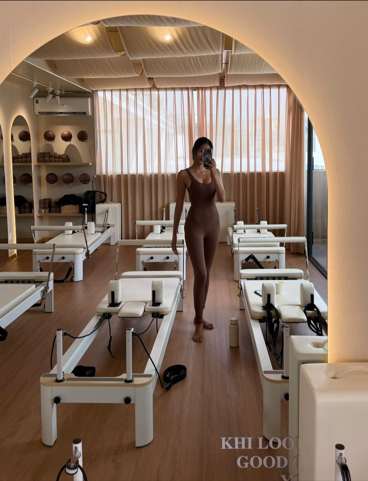 Á hậu quê Thanh Hóa vừa đăng ký casting Victoria's Secret có sắc vóc ra sao?插图1 Á hậu Hoàng Thùy vừa đăng ký casting Victoria's Secret có sắc vóc ra sao? - Ảnh 3.