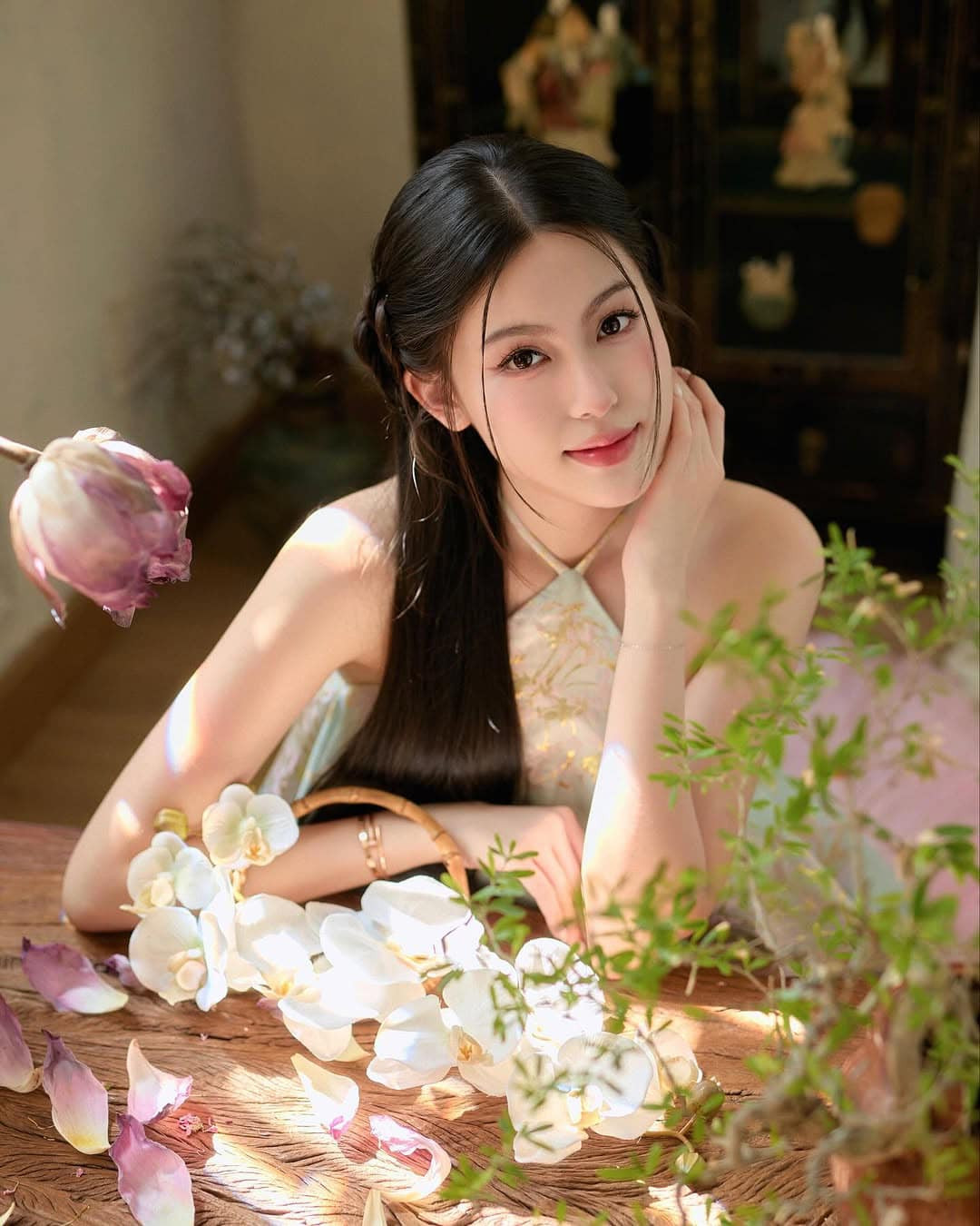 Đúng 7h30 ngày mai, thứ Sáu 10/4/2026, Thần May Mắn mỉm cười, 3 con giáp đứng đầu về tài lộc, tiền bạc nhiều vô kể, của cải tăng lên vù vù - Ảnh 3