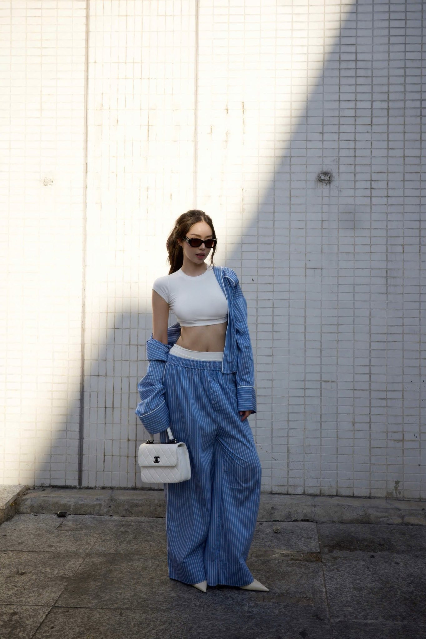 Nàng hậu Đà Nẵng thanh thủy thể hiện phong cách thời trang cá tính và cuốn hút - Ảnh 6.