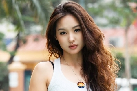 Con gái cựu Hoa khôi bóng chuyền Kim Huệ: Tuổi 18 cao gần 1m70, nhan sắc nổi bật như hoa hậu