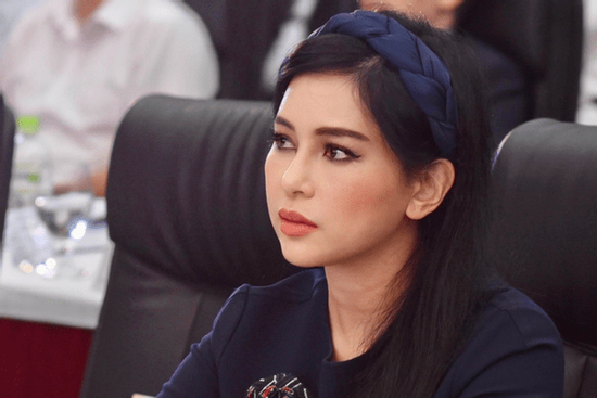 Những người mẹ quyền lực của giới siêu giàu Việt: Kinh doanh thành công, con cái cũng toàn gương mặt nổi tiếng