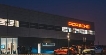 Chủ xe tố Porsche độc quyền sửa xe, garage ngoài 'bó tay' bảo dưỡng Cayenne