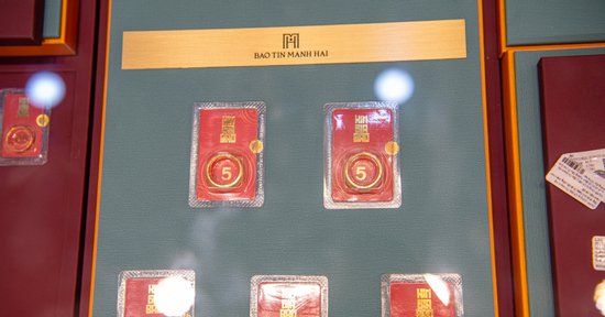 Giá vàng hôm nay 12/5/2026: Thế giới tăng phi mã, vàng trong nước bứt phá
