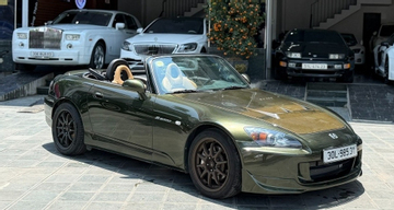Honda S2000 đời 2004 độc nhất thị trường Việt, giá bán đắt ngang xe sang mới