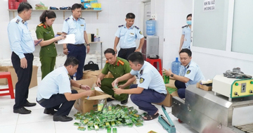 Đường dây sản xuất hơn 27.000 chai dầu gió giả do Châu Kế Cường cầm đầu