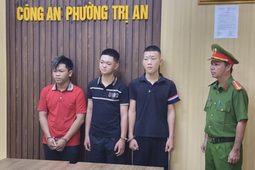 Khởi tố 4 thanh niên ném 'bom xăng' vào nhà dân lúc nửa đêm