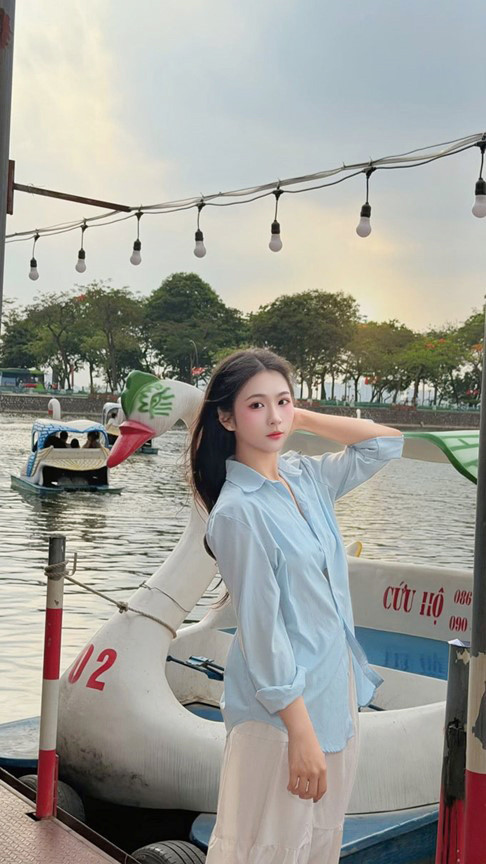 Nhan sắc dịu dàng của