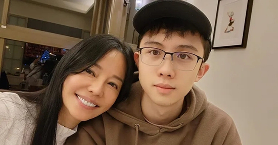 Diễn viên Địch Oanh ‘Bao Thanh Thiên’ suy sụp khi con trai bị bắt giữ