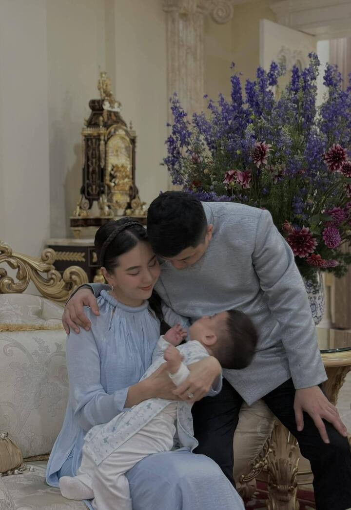 'MC đẹp nhất VTV' ngày càng gợi cảm sau khi sinh con đầu lòng插图9 Ở tuổi 36,