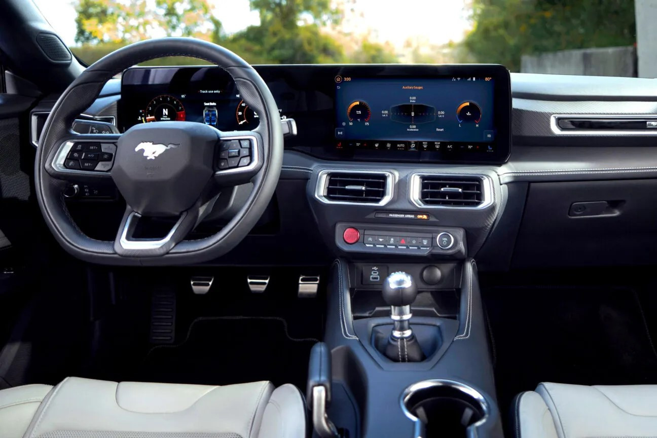 Ford Mustang.jpg