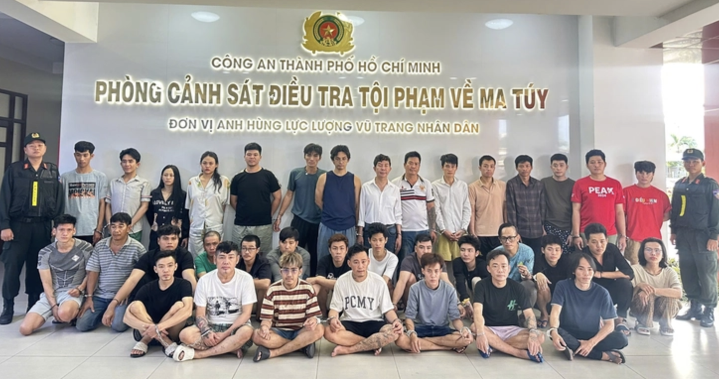 CLIP: Ca sĩ Long Nhật sử dụng ma tuý từ khi nào? - Ảnh 2.