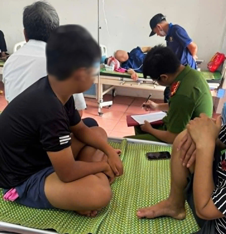 Cháu bé 11 tuổi bị đánh dã man ở Hưng Yên vì nghi lấy diều của bạn - Ảnh 1.