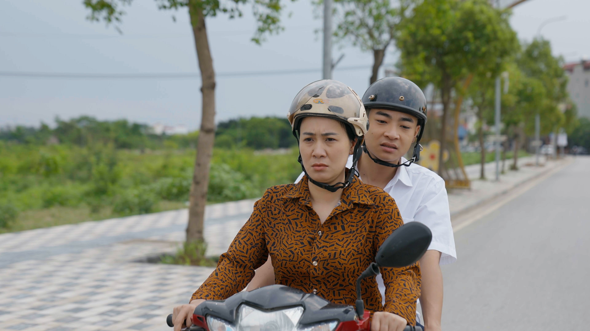 Câu chuyện tình bạn đầy cảm xúc trong 'Phía bên kia thành phố'插图3 phia ben kia thanh pho (5).jpg