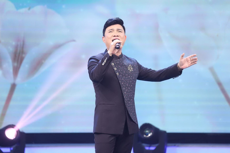 Quang Linh.jpg
