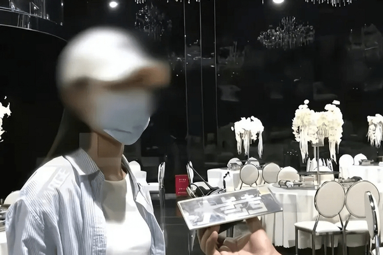 Toàn cảnh vụ chi gần 170 triệu tổ chức đám cưới, cô dâu thay váy xong thì phát hiện khách bỏ về gần hết