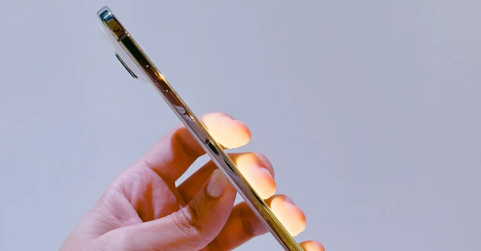 iPhone 18 Pro Max sẽ biến tính năng ‘cứu mạng’ xa xỉ thành thiết yếu hằng ngày插图2