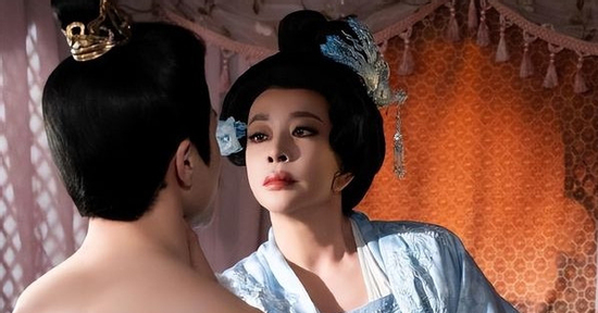 'Võ Tắc Thiên' Lưu Hiểu Khánh gây sốt với phim ngắn đạt 100 triệu view
