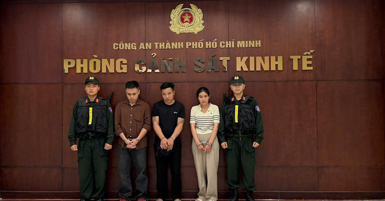 Vụ đột kích quán bar nổi tiếng ở TPHCM: Khởi tố ông chủ sinh năm 1991 và 2 nhân viên