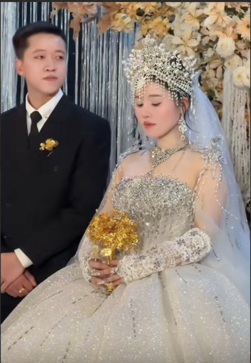 Bó hoa cưới 'tổ chim' độc lạ nhất mạng xã hội của một nhiếp ảnh gia nổi tiếng gây tranh cãi插图8 screenshot-1779709427-1779709437.png