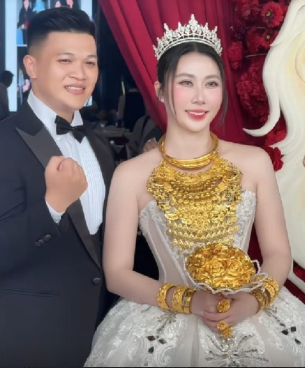 Bó hoa cưới 'tổ chim' độc lạ nhất mạng xã hội của một nhiếp ảnh gia nổi tiếng gây tranh cãi插图7 screenshot-1779709347-1779709369.png