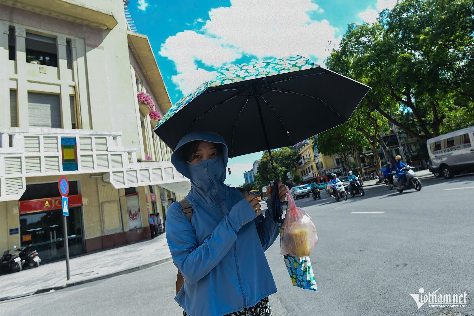 W-nang nong   hanoi   thoi tiet 15.jpg