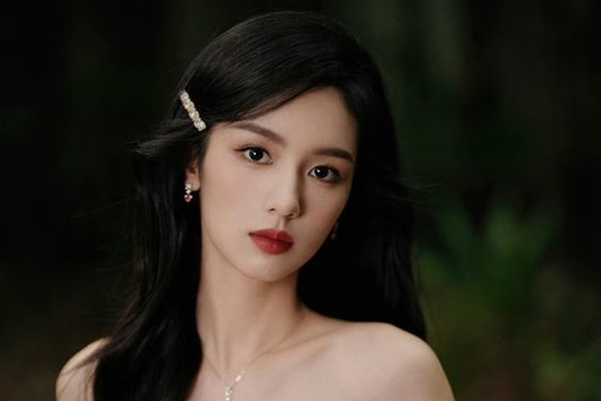 Nửa cuối tháng 4 âm lịch, 3 con giáp thời tới cản không kịp, Thần Tài theo bước, ban phát tiền vàng tiêu xài thả ga
