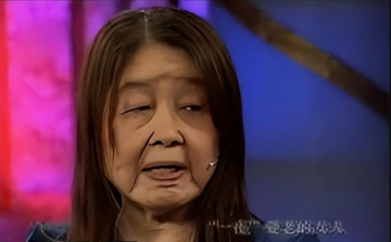 Cô gái 28 tuổi bỗng già đi nhanh chóng, họ hàng tưởng 'bà lão 80'