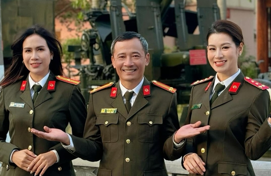 Diễn viên chuyên vai phản diện các phim trên VTV ngoài đời là Trung tá công an