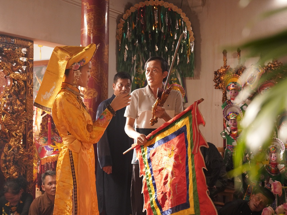 hoai linh (2).JPG