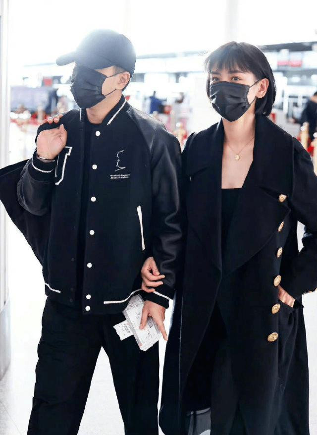 Chồng cũ Dương Mịch lộ video clip tay trong tay gái trẻ插图2 Chồng cũ Dương Mịch lộ video clip hẹn hò - Ảnh 4.