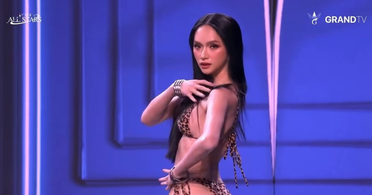 Hương Giang 'bốc lửa' diễn bikini tại bán kết 2 MGI All Stars, đạt 8,93 điểm