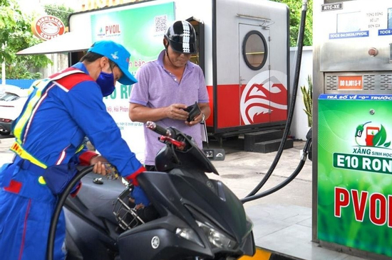 Xe máy, ô tô nào cần lưu ý khi sử dụng xăng E10?