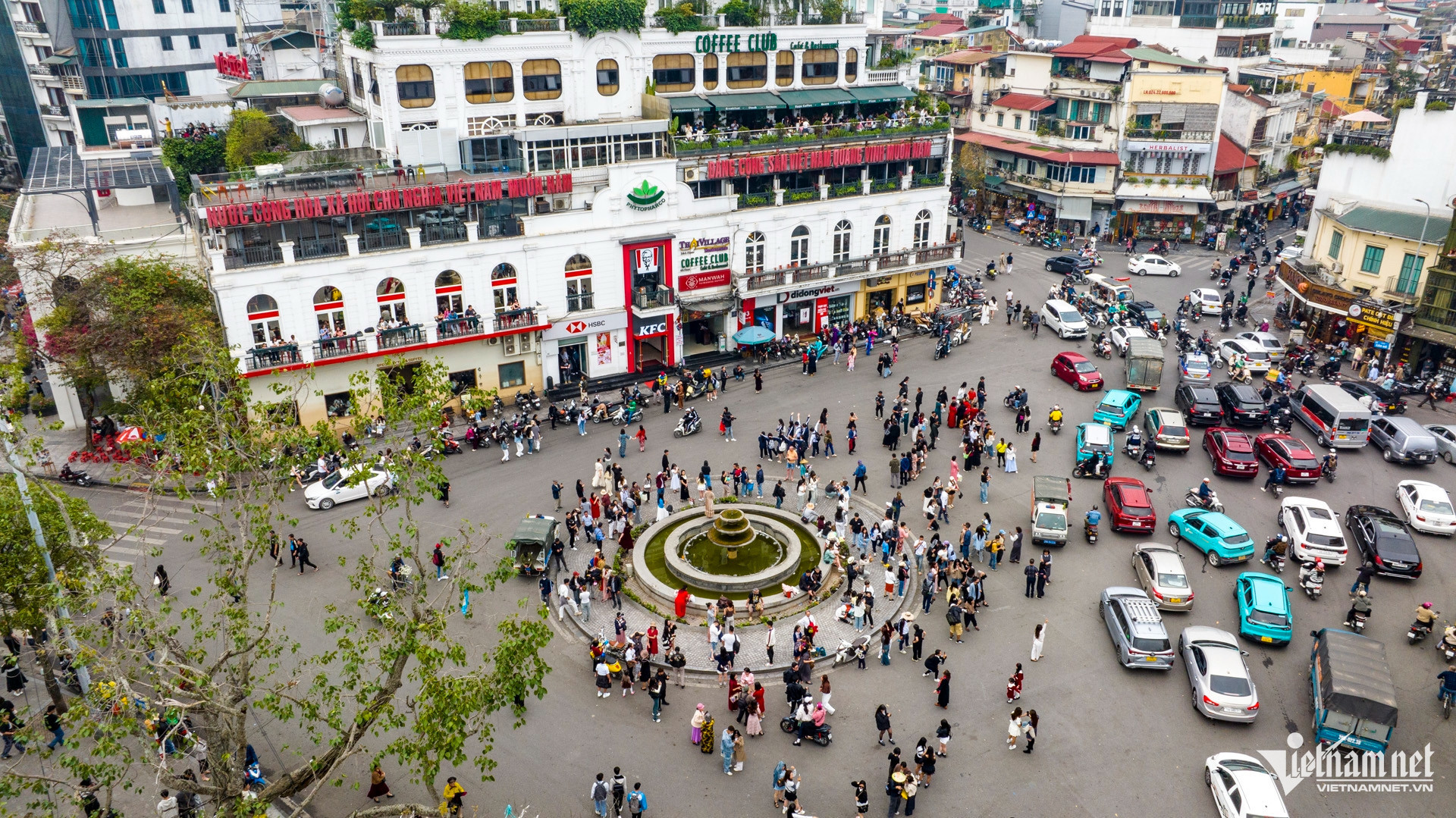 W-hoàn kiếm hà nội.jpg