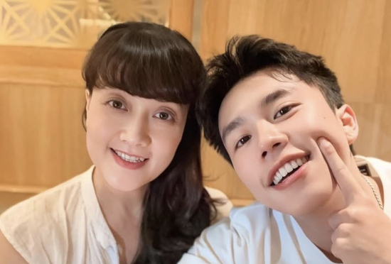 Nghệ sĩ Vân Dung gây sốt với lời nhắn “bàn giao con trai”, đáp trả cực khéo khi bị hỏi “dẫn con rể về thì sao?