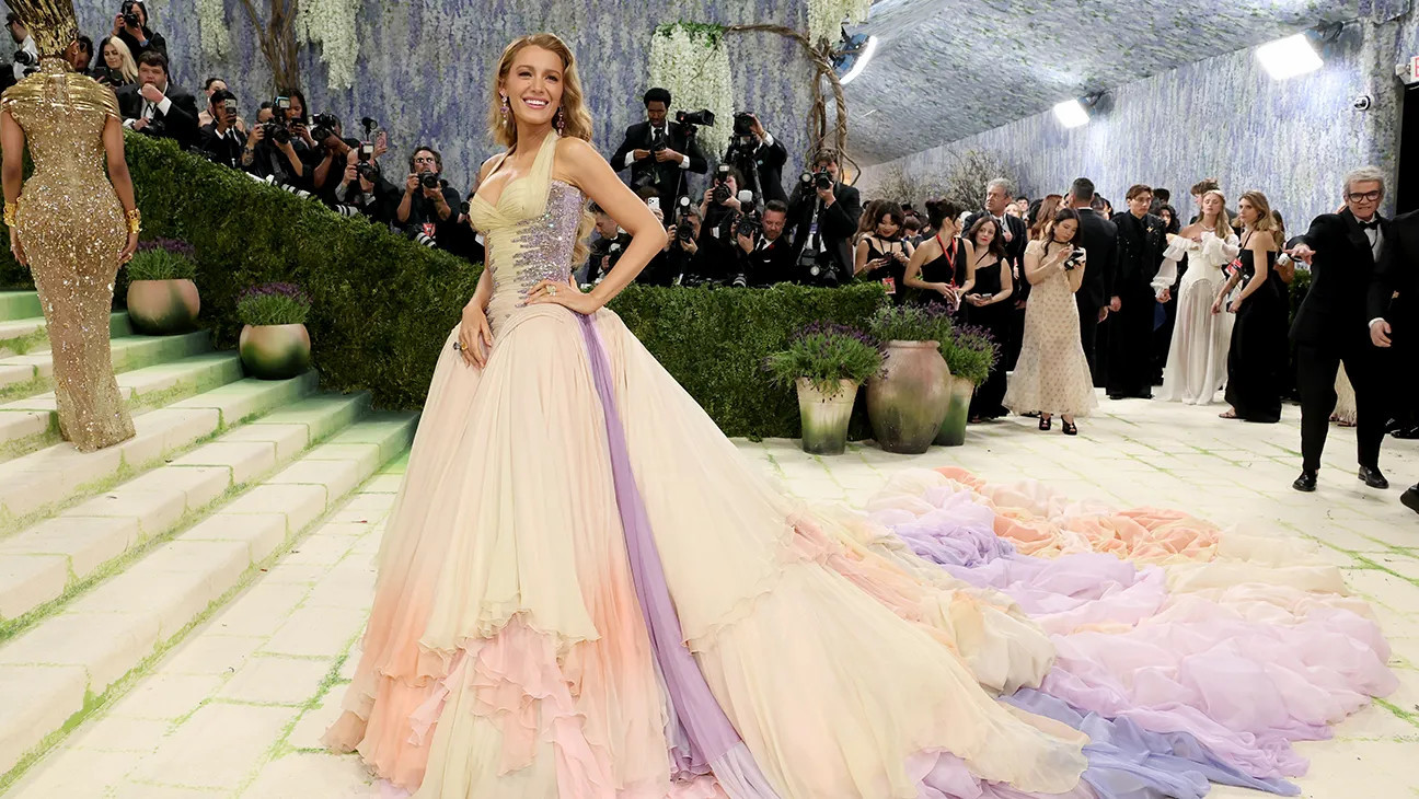 Blake Lively Met Gala Arrival Main 2026.jpg
