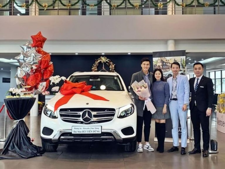 'Búp bê sống' Ukraine cưới chàng trai dân tộc Mường: Đẻ xong xây nhà to như biệt thự插图1 thu thanh clb cong an hn he lo t 2