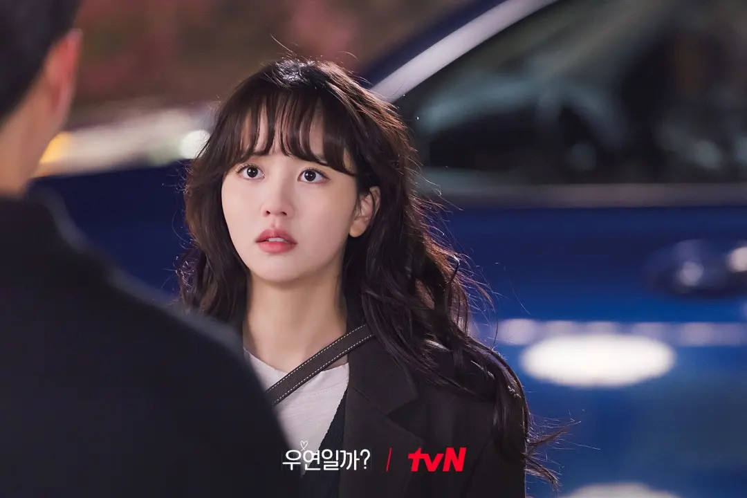 kimsohyunfan661586088180710056702837001657813425050406517n