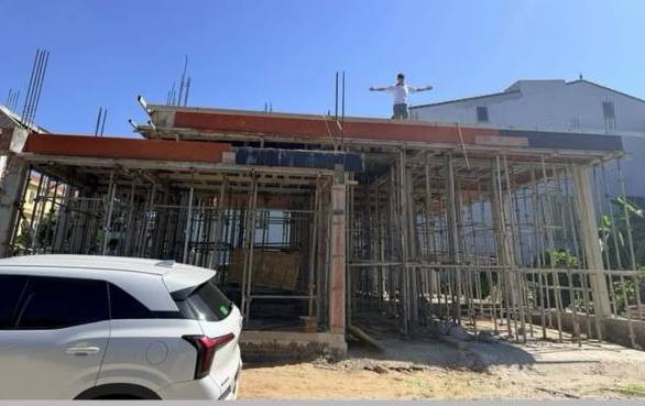 Ảnh thực tế căn biệt thự 500 m2 giá hàng chục tỷ của cầu thủ Phan Văn Đức và vợ hot girl插图4 photo2026 05 26 122505