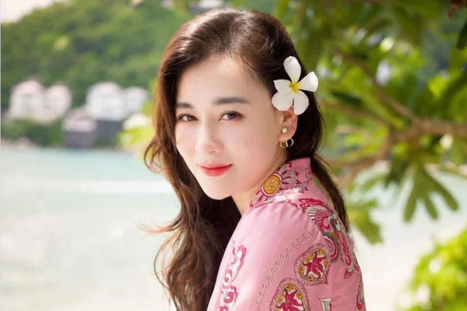 Nụ hôn trong thang máy khiến doanh nghiệp &amp;apos;bay&amp;apos; cả trăm nghìn tỷ đồng chỉ sau 2 ngày插图2