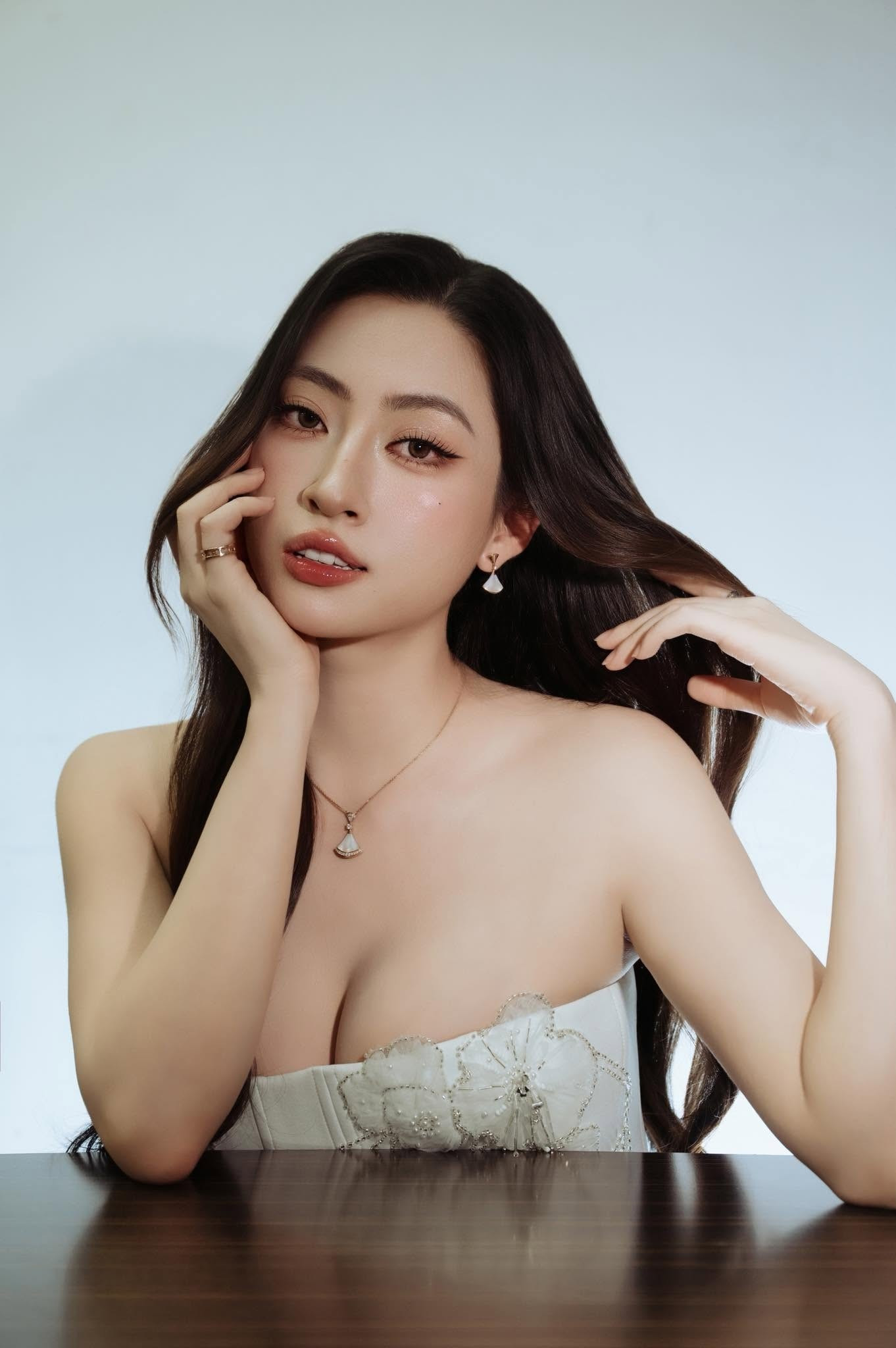 luong-thuy-linh-5-1781060484.jpg